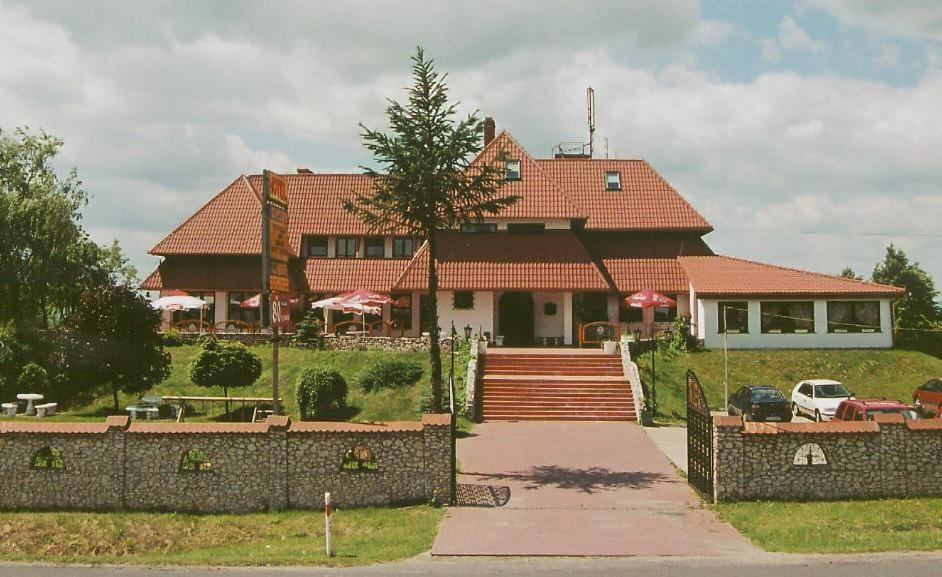 Zajazd Kosynier Wegrzce Exterior photo