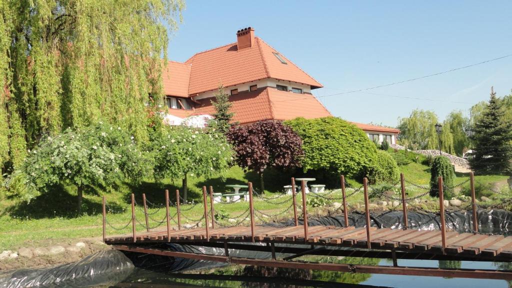 Zajazd Kosynier Wegrzce Exterior photo